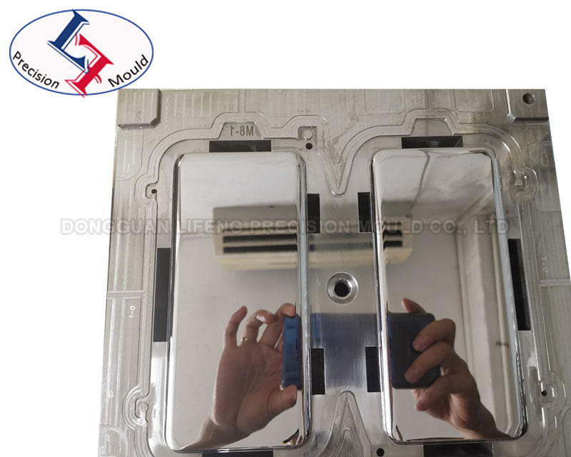 Mirror polished mold core for 5G phone