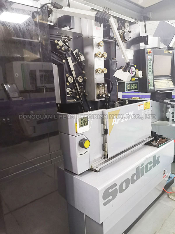 Outsourced sodick oil EDM wire cut machine